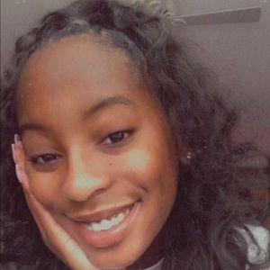 Meet your Posher, Jasmine